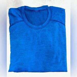 Men’s Large long sleeve LuluLemon Shirt